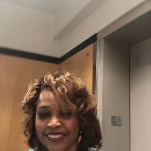 Meet your Posher, Carline